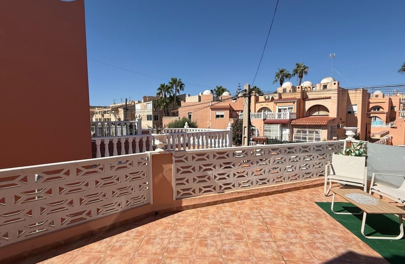 Resale - Villa -
Torrevieja - Los Frutales