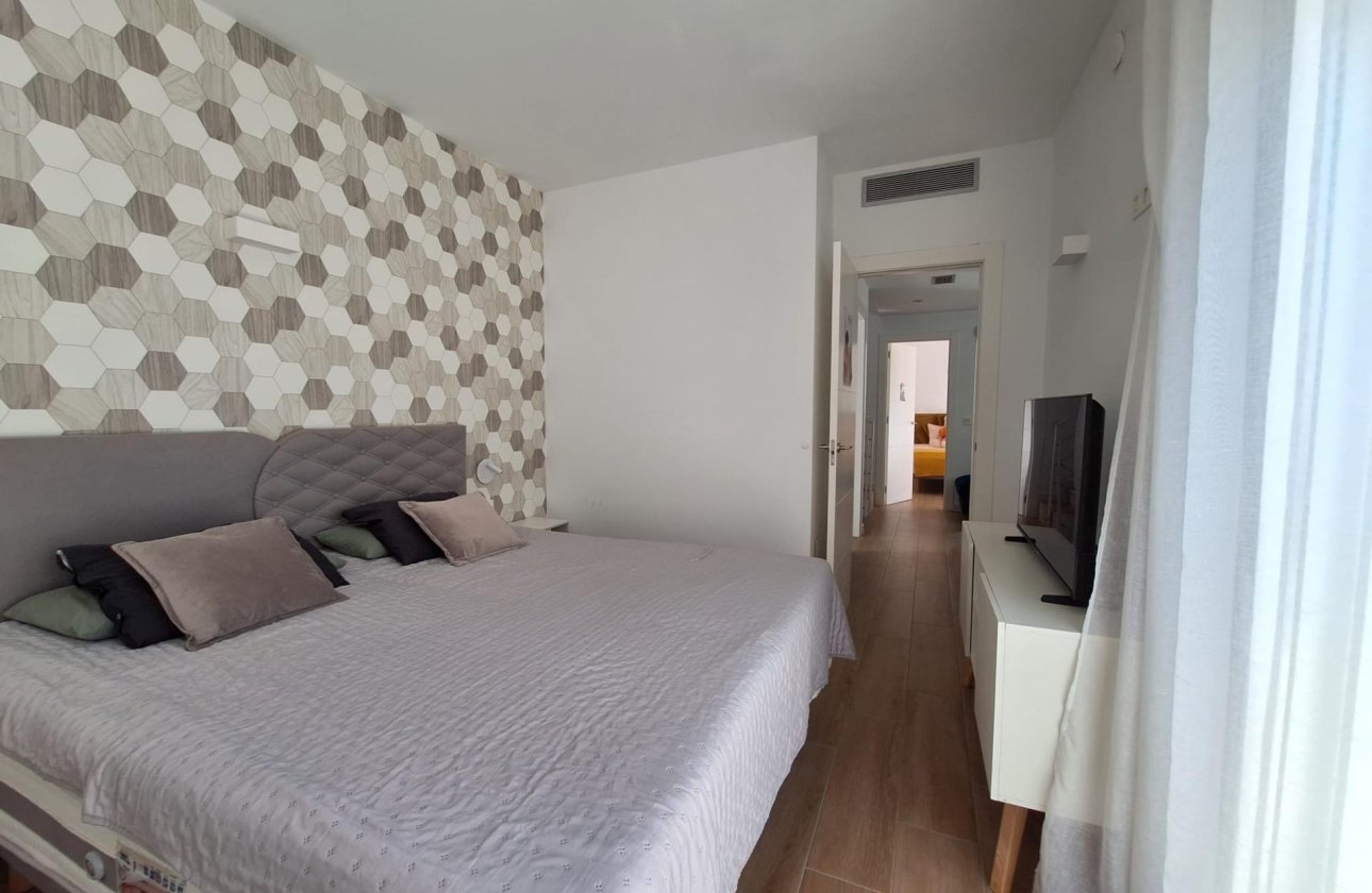 Resale - Villa -
Torrevieja - Los Frutales