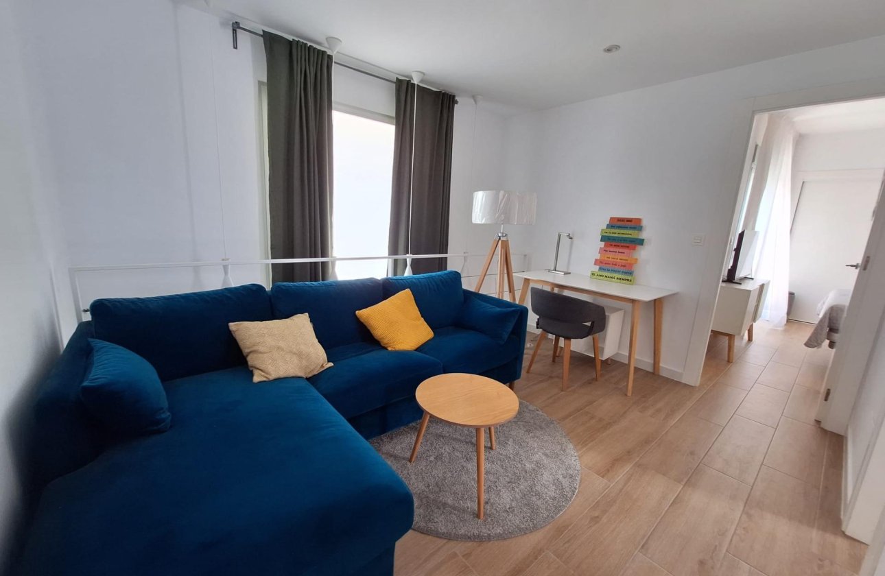 Resale - Villa -
Torrevieja - Los Frutales
