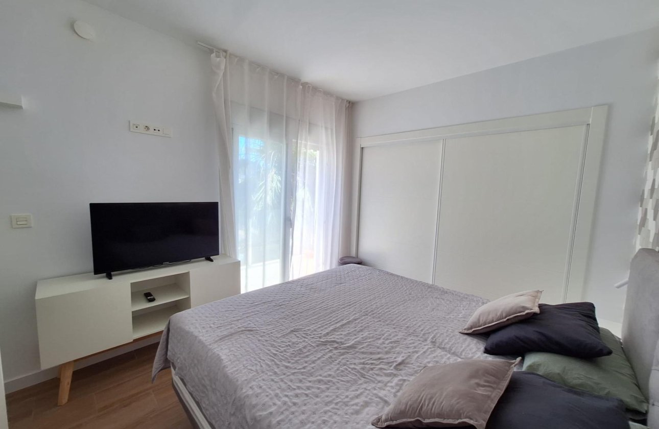 Resale - Villa -
Torrevieja - Los Frutales