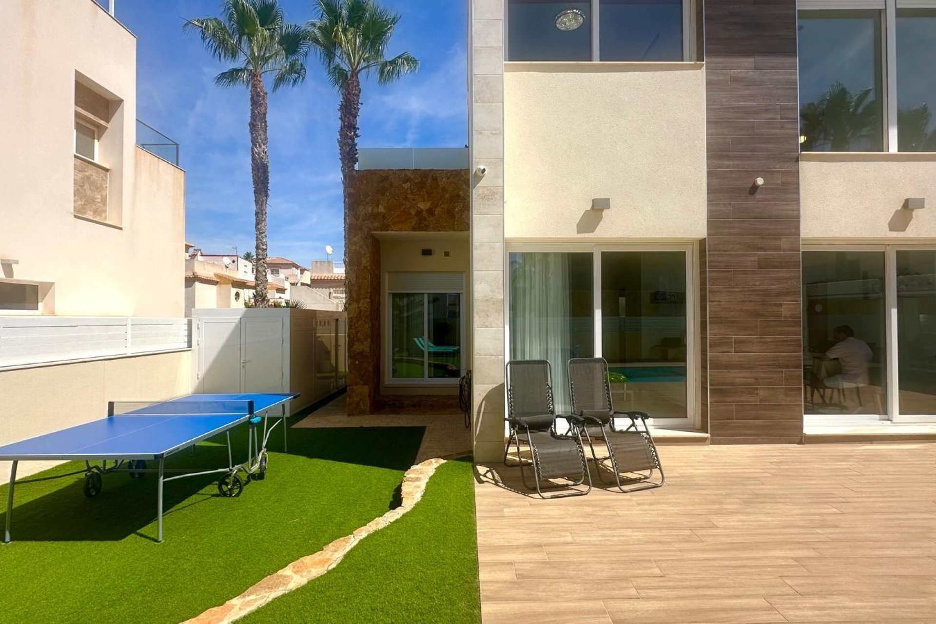 Resale - Villa -
Torrevieja - Miramar - Torre Del Moro
