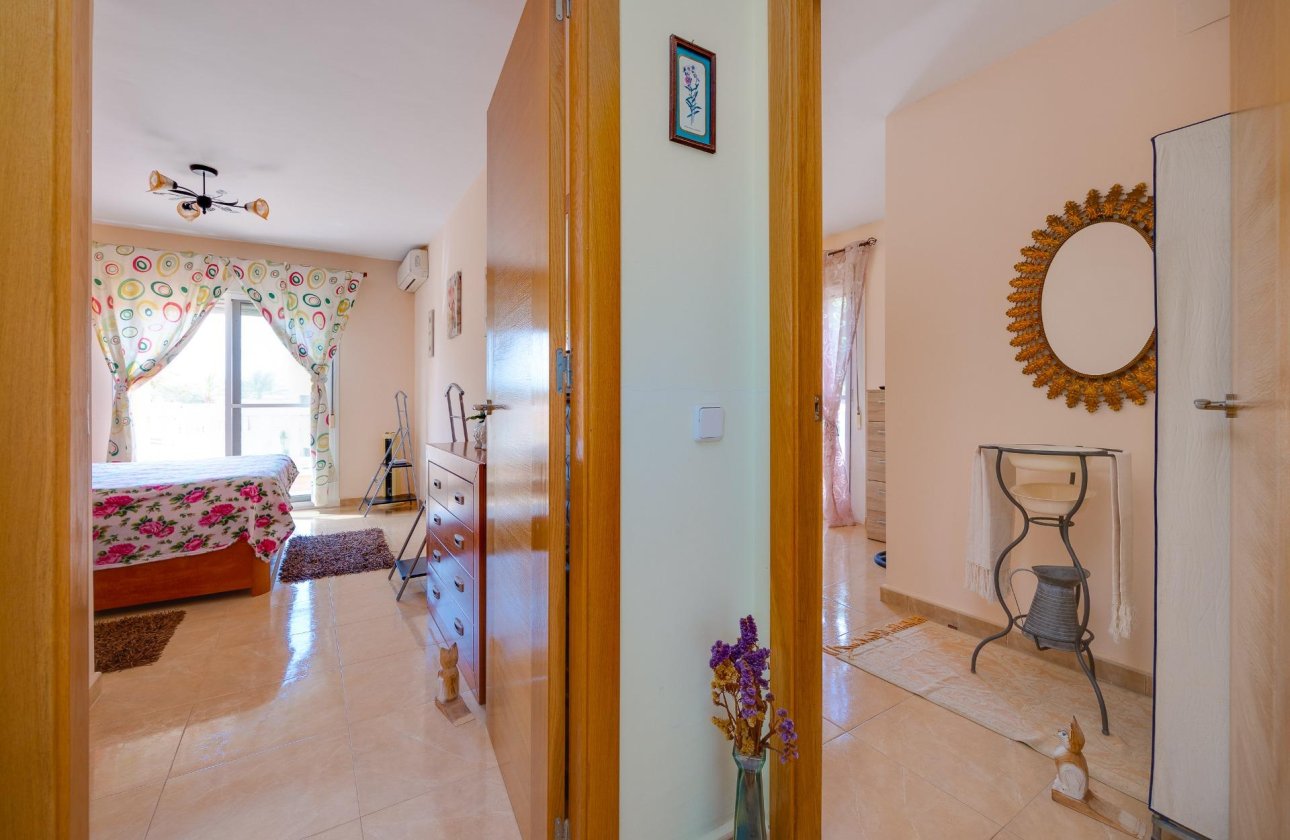 Resale - Villa -
Torrevieja - Playa de los Locos