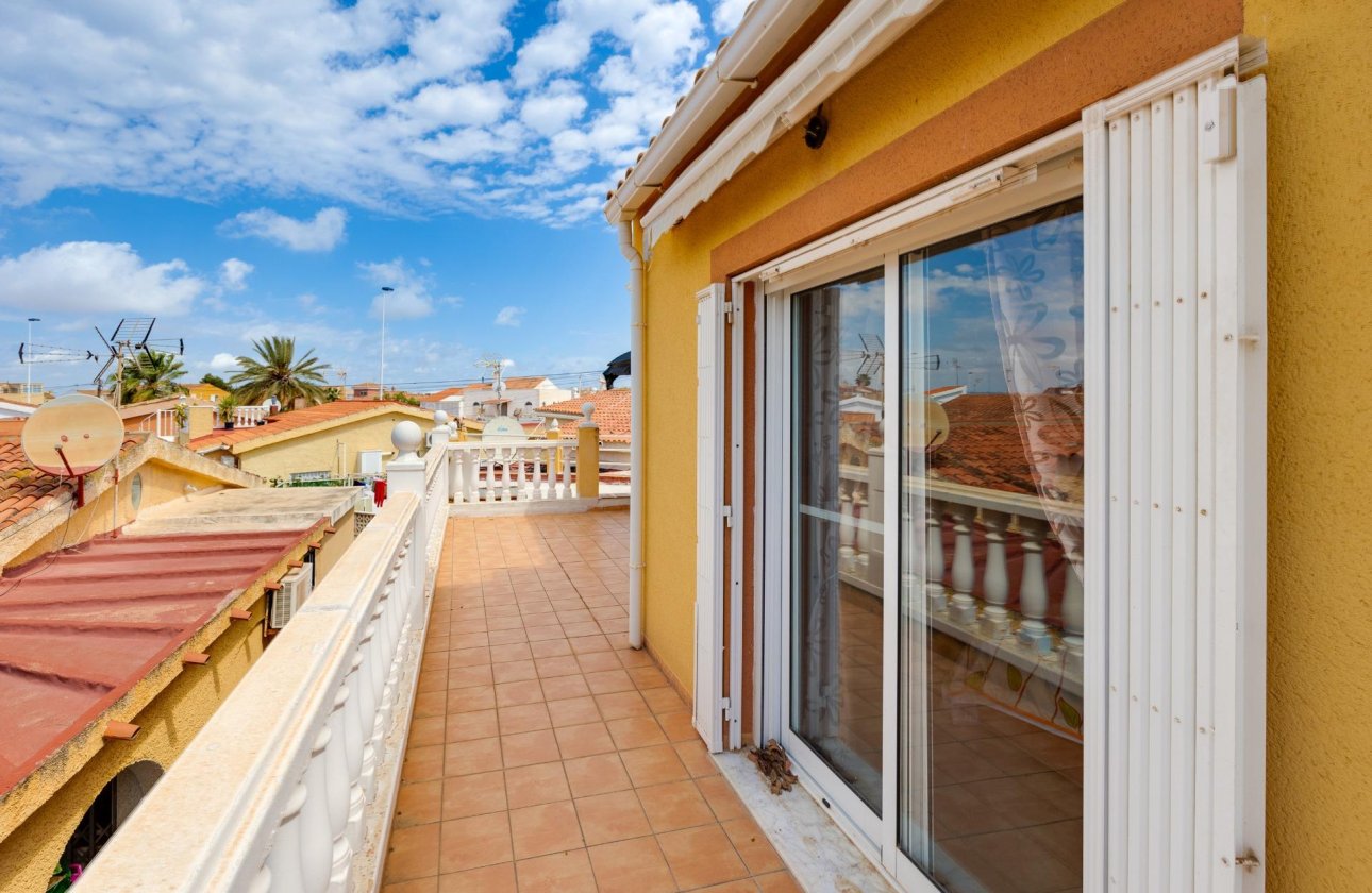 Resale - Villa -
Torrevieja - Playa de los Locos