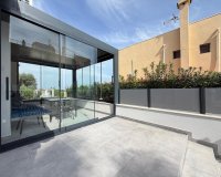 Resale - Villa -
Torrevieja - Punta Prima