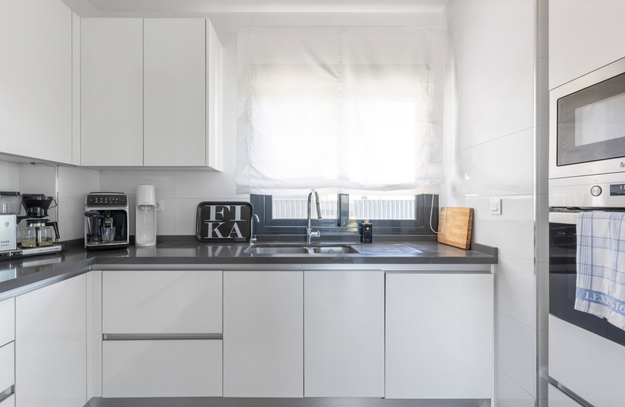 Resale - Villa -
Torrevieja - Rosaleda