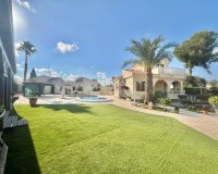 Resale - Villa -
Torrevieja - San Luis