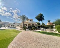 Resale - Villa -
Torrevieja - San Luis