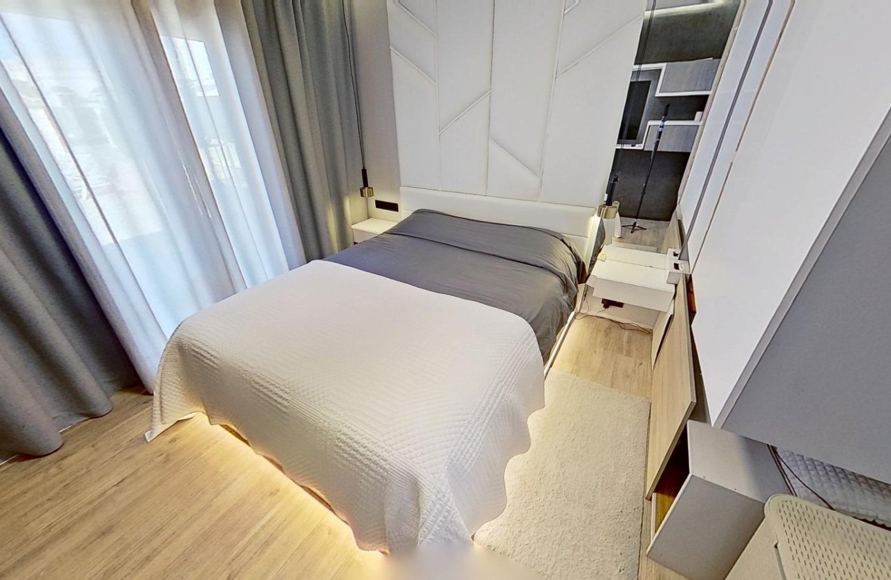 Resale - Villa -
Torrevieja - San Luis