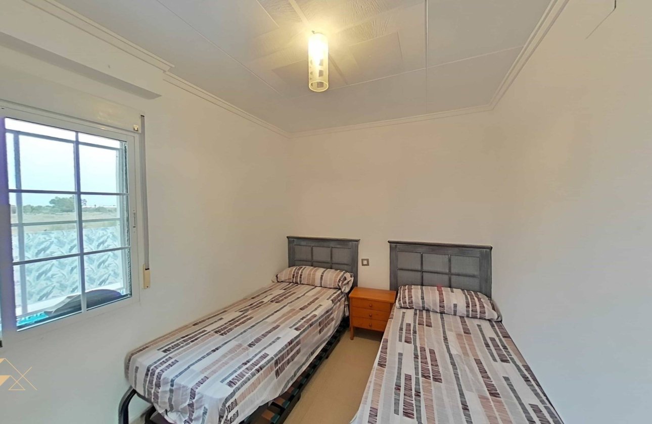 Resale - Villa -
Torrevieja - San Luis