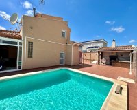 Resale - Villa -
Torrevieja - San Luis