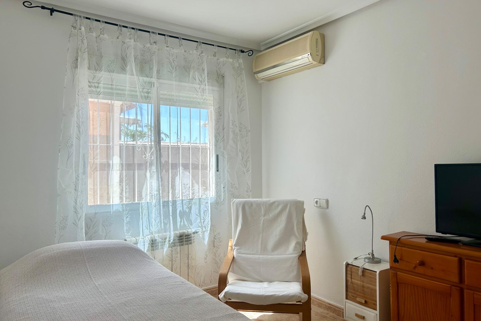 Resale - Villa -
Torrevieja - San Luis
