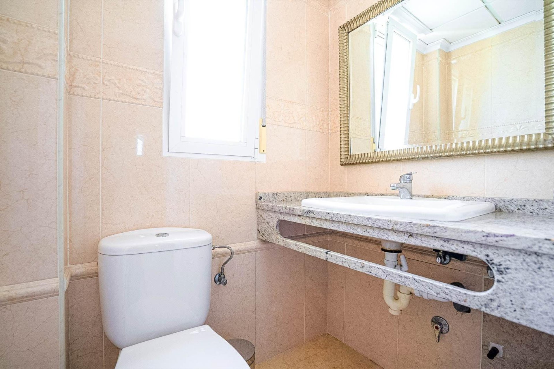 Resale - Villa -
Torrevieja - Torre La Mata