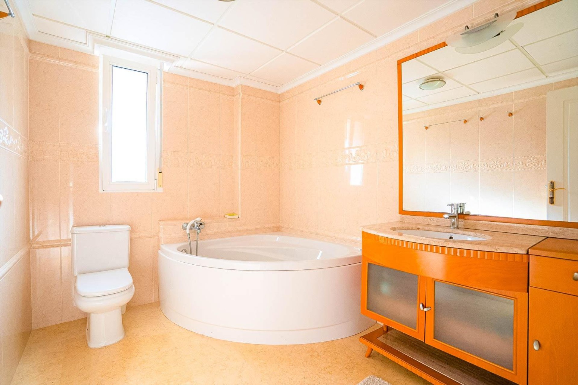 Resale - Villa -
Torrevieja - Torre La Mata