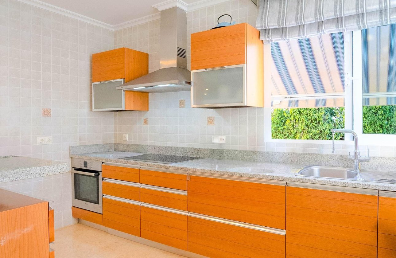 Resale - Villa -
Torrevieja - Torre La Mata