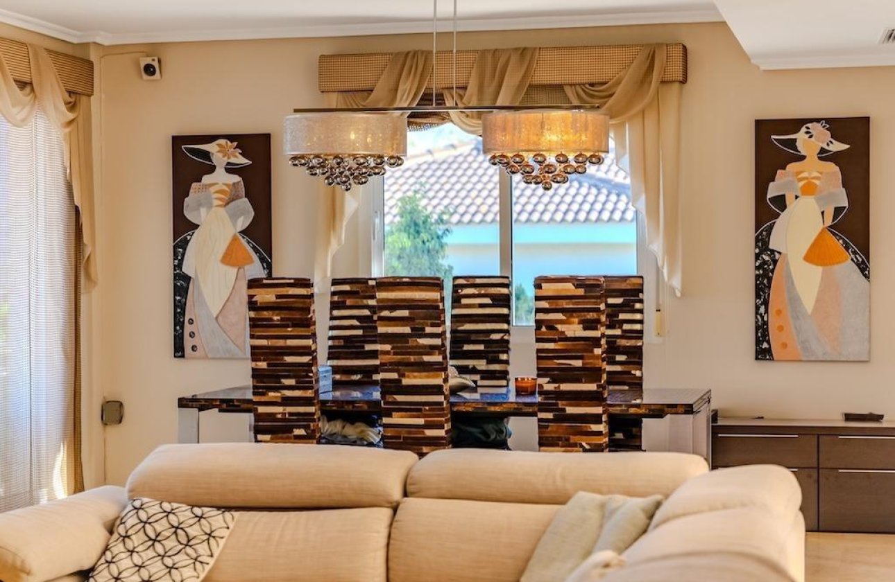 Resale - Villa -
Torrevieja - Torre La Mata