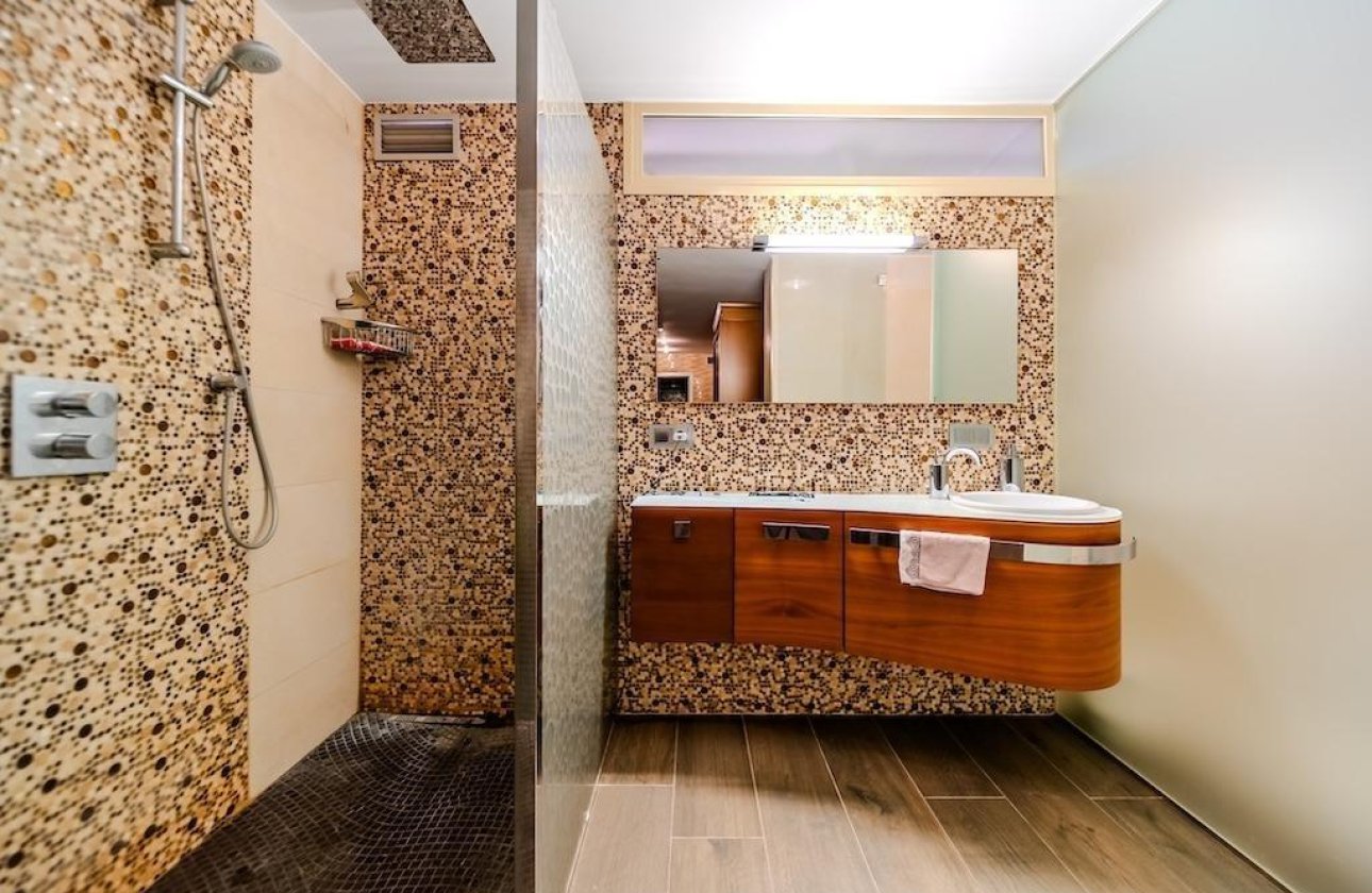 Resale - Villa -
Torrevieja - Torre La Mata