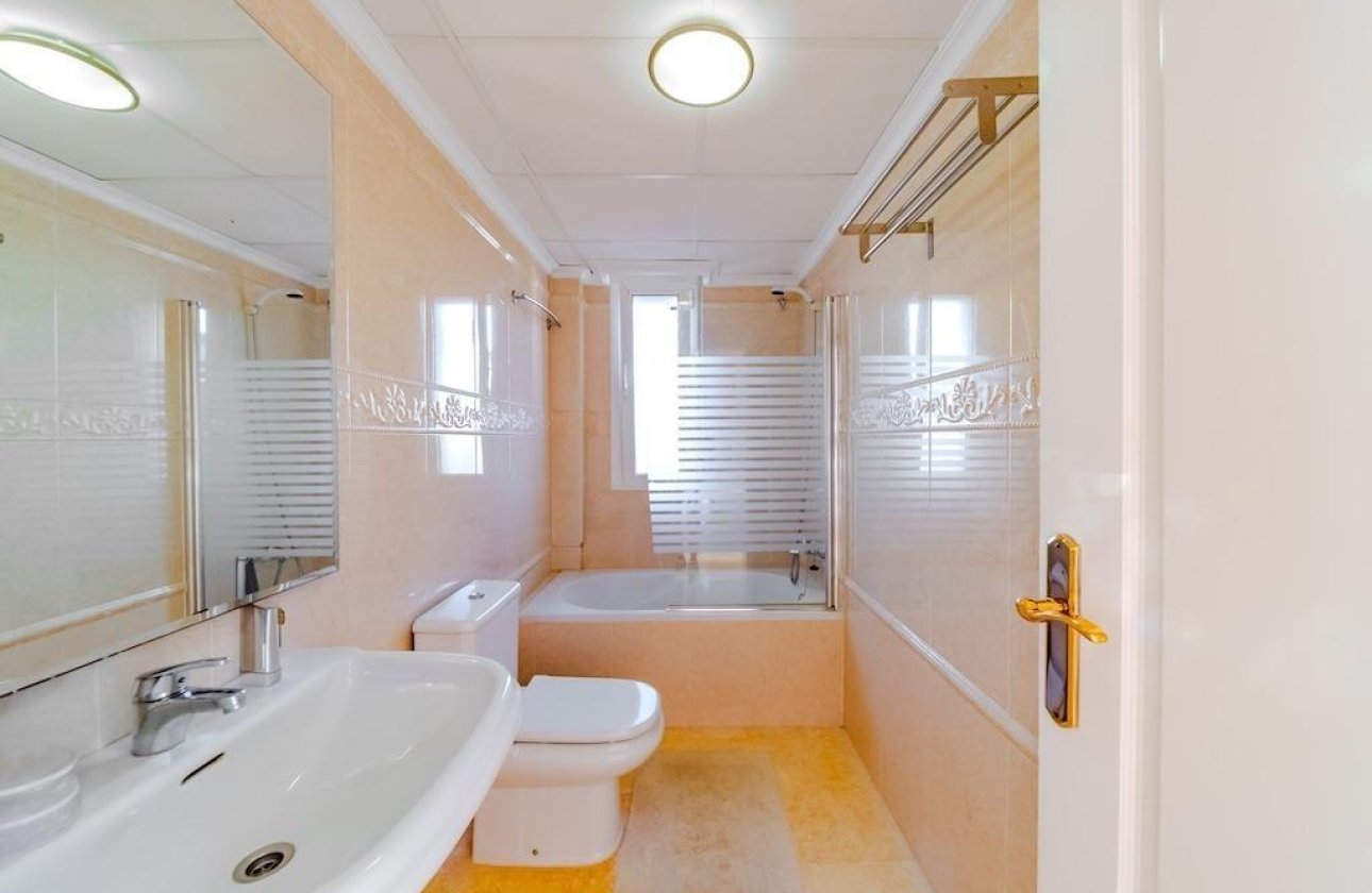 Resale - Villa -
Torrevieja - Torre La Mata