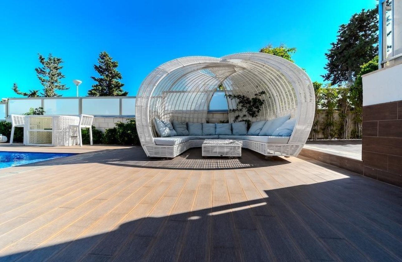 Resale - Villa -
Torrevieja - Torre La Mata