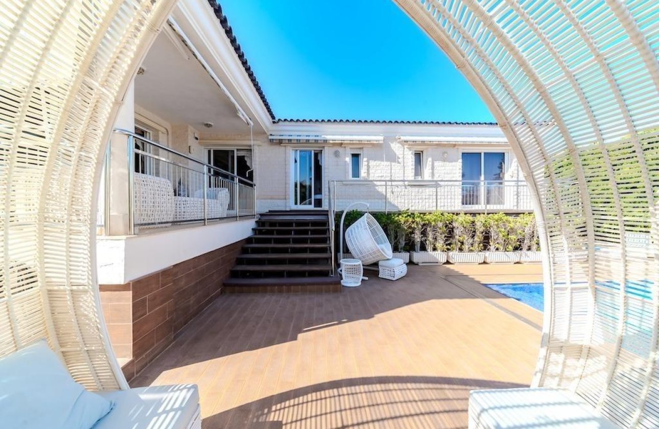 Resale - Villa -
Torrevieja - Torre La Mata