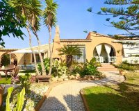 Resale - Villa -
Torrevieja - Torreblanca
