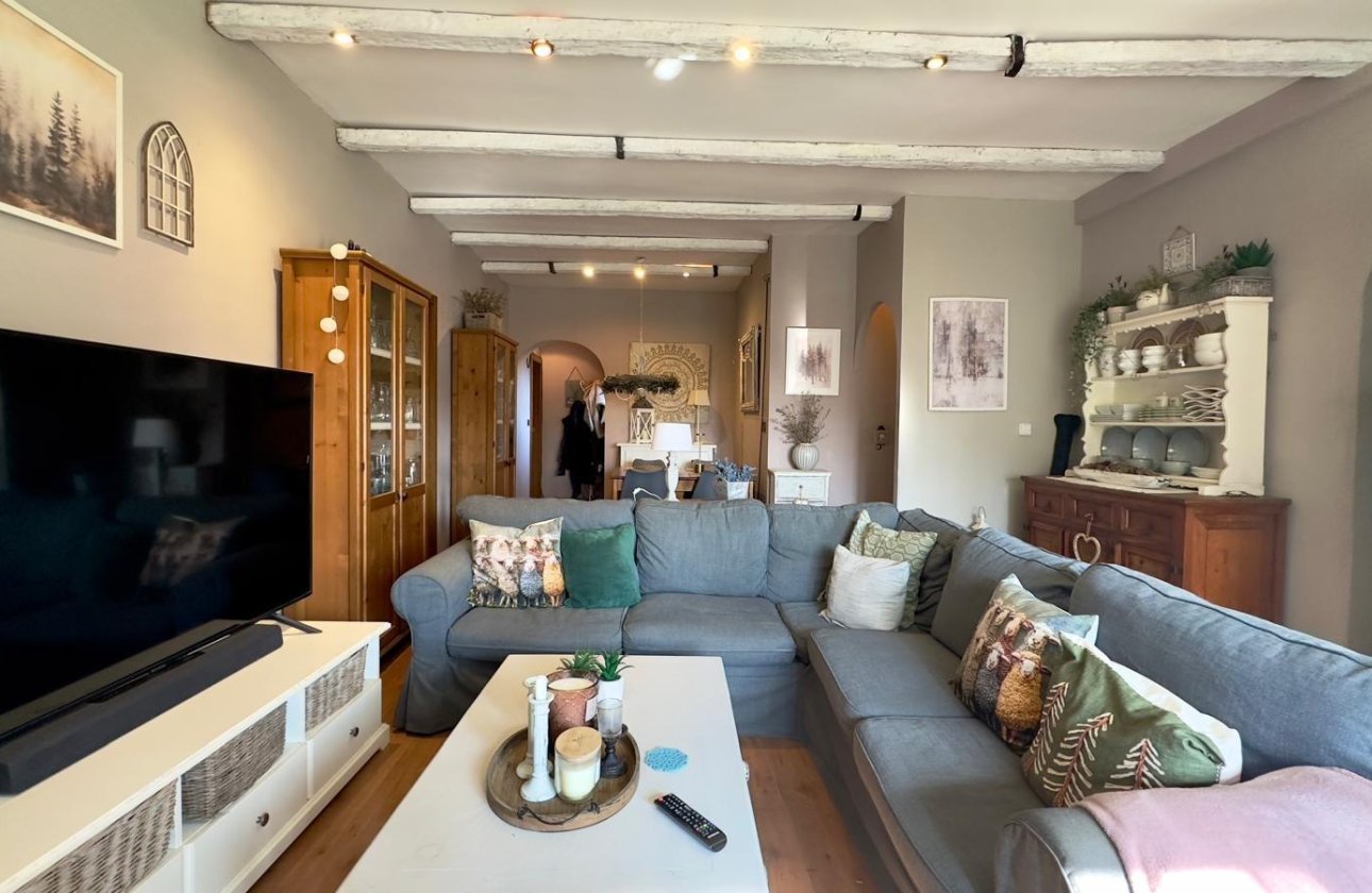 Resale - Villa -
Torrevieja - Torreblanca