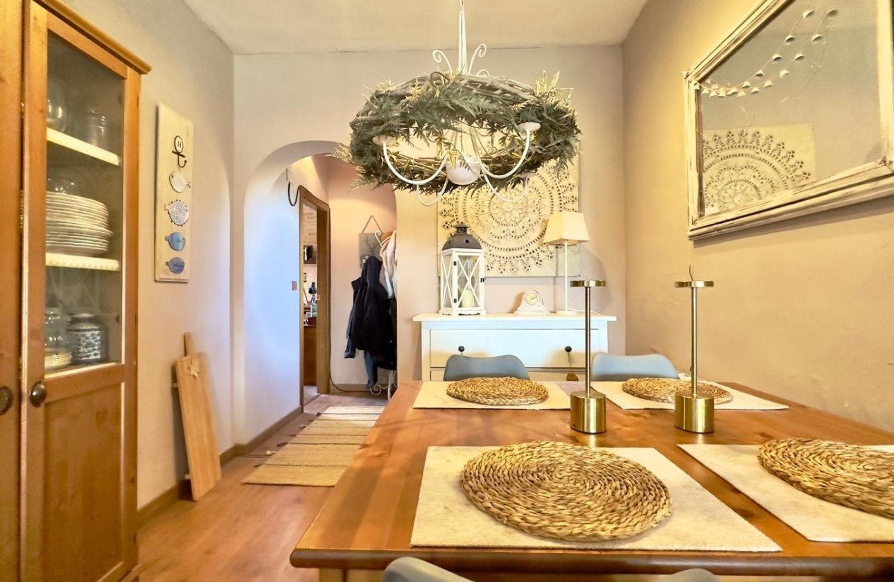 Resale - Villa -
Torrevieja - Torreblanca