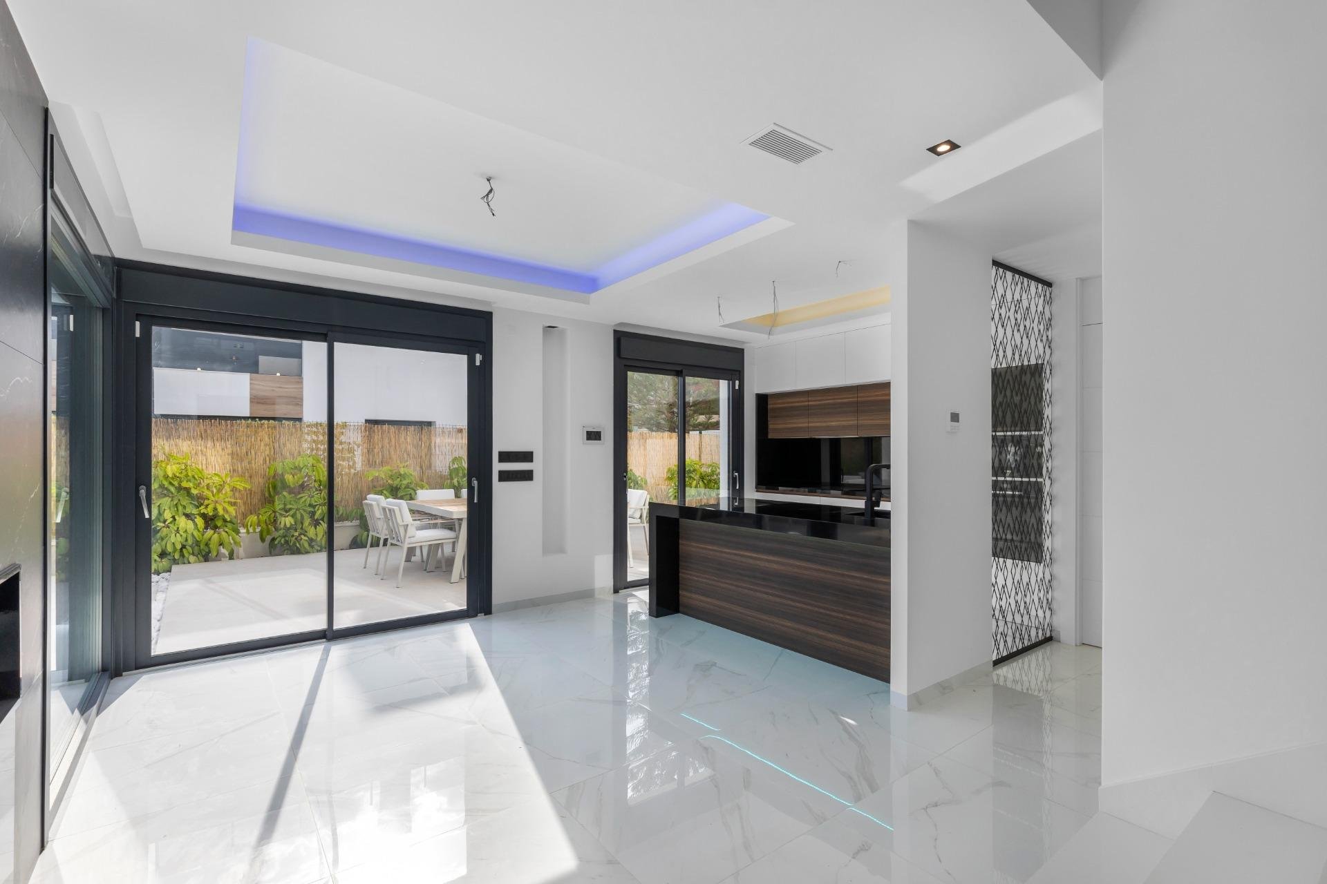 Resale - Villa -
Torrevieja - Torreta Florida