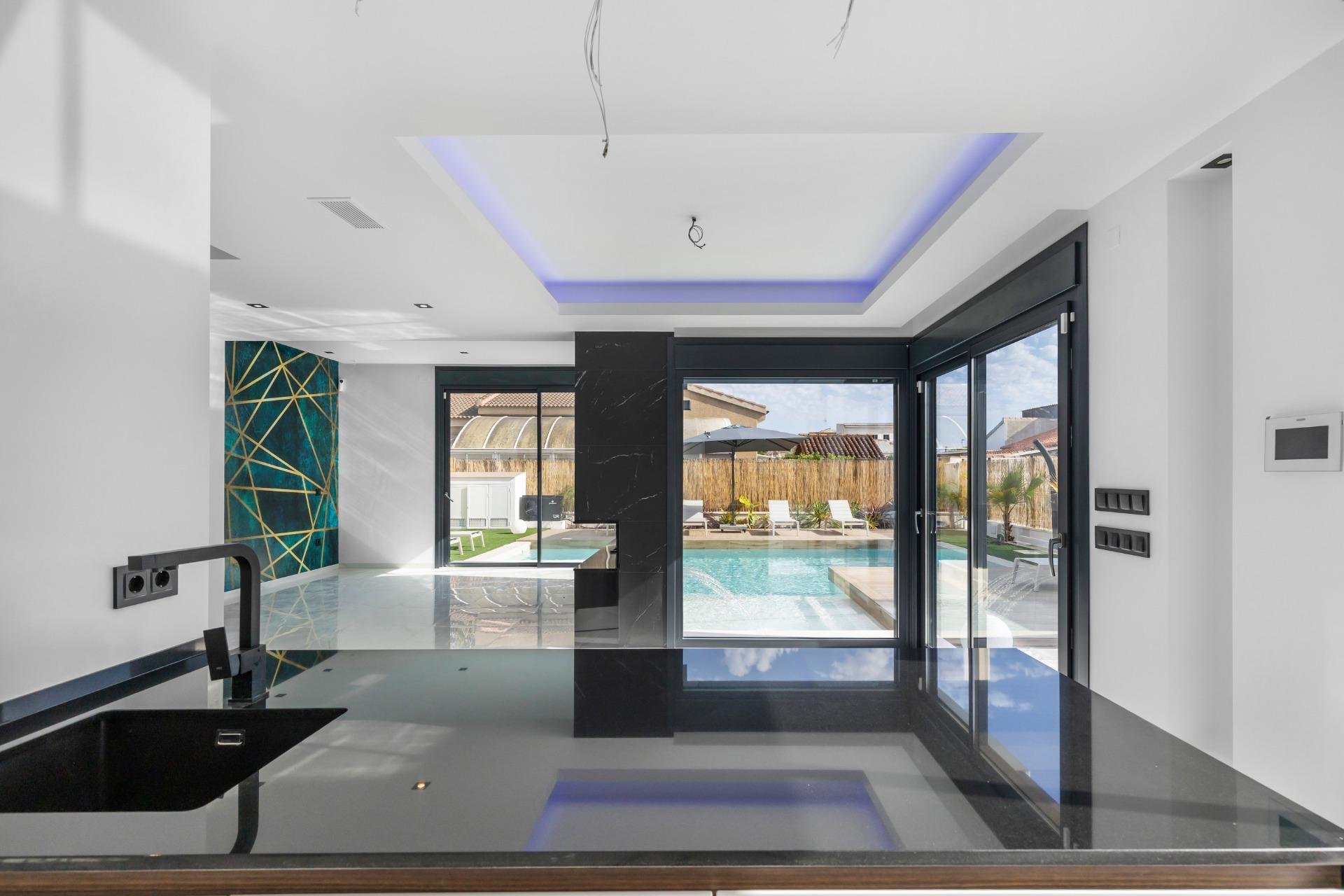 Resale - Villa -
Torrevieja - Torreta Florida