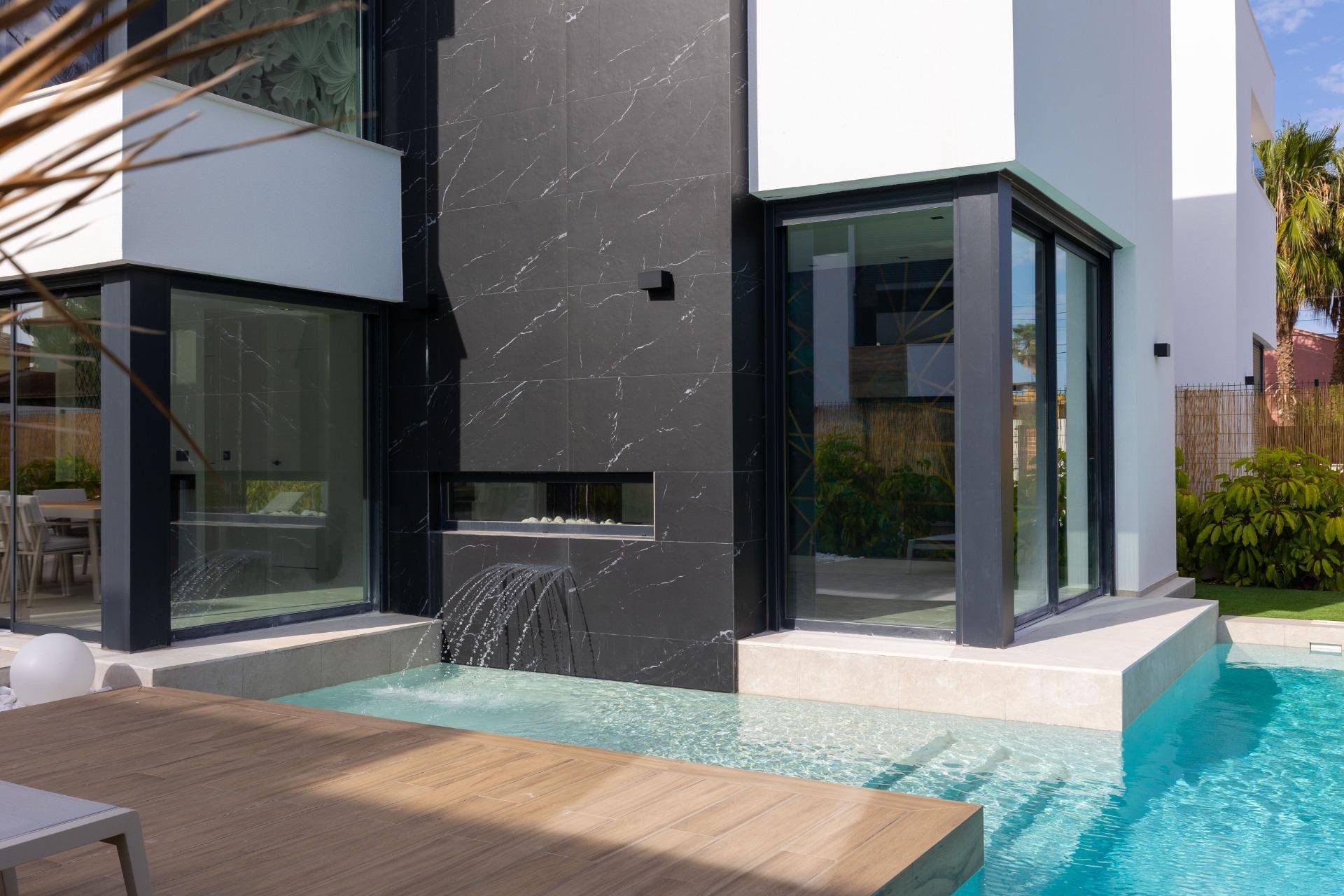 Resale - Villa -
Torrevieja - Torreta Florida