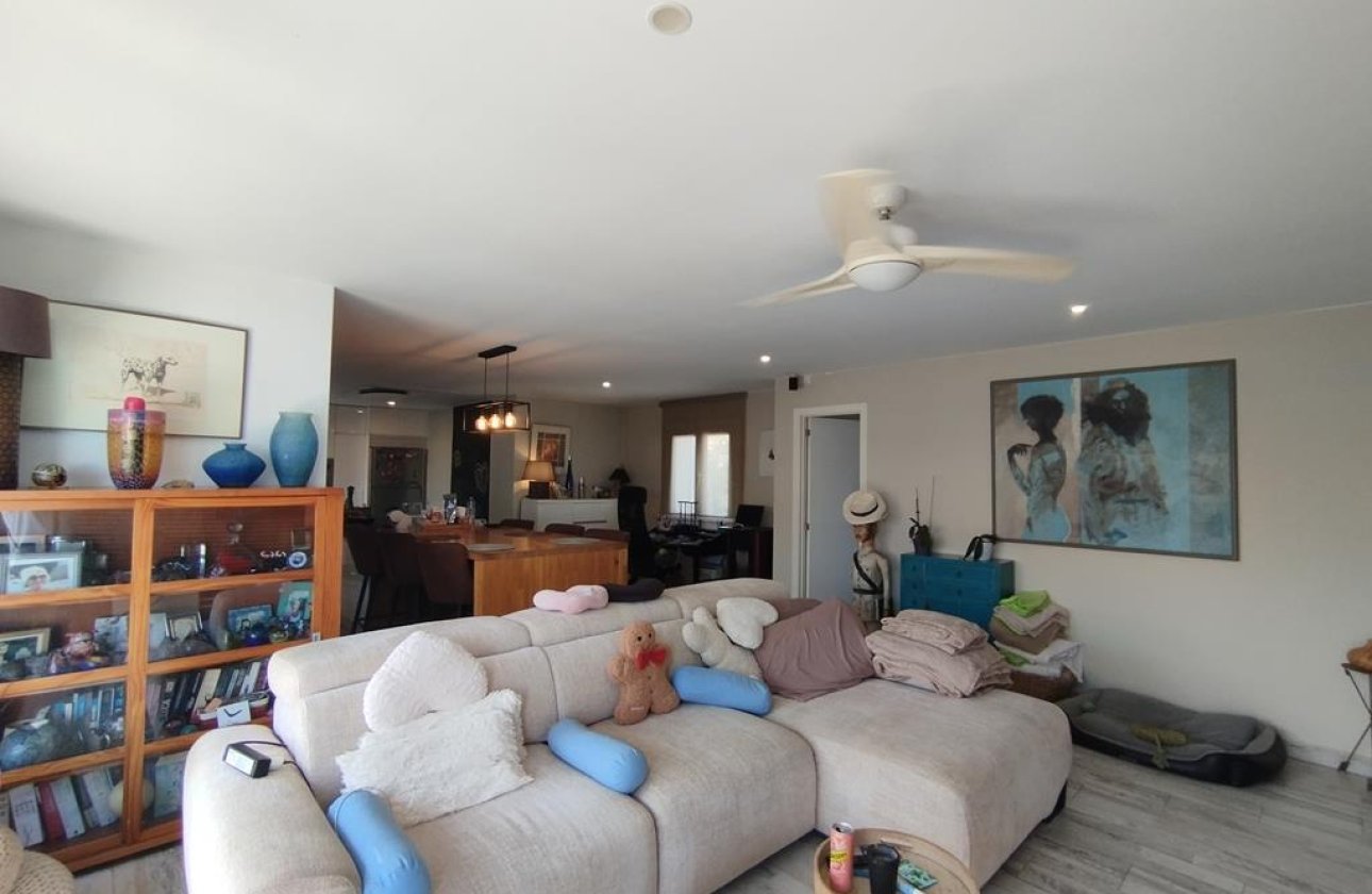 Resale - Villa -
Torrevieja - Torreta Florida