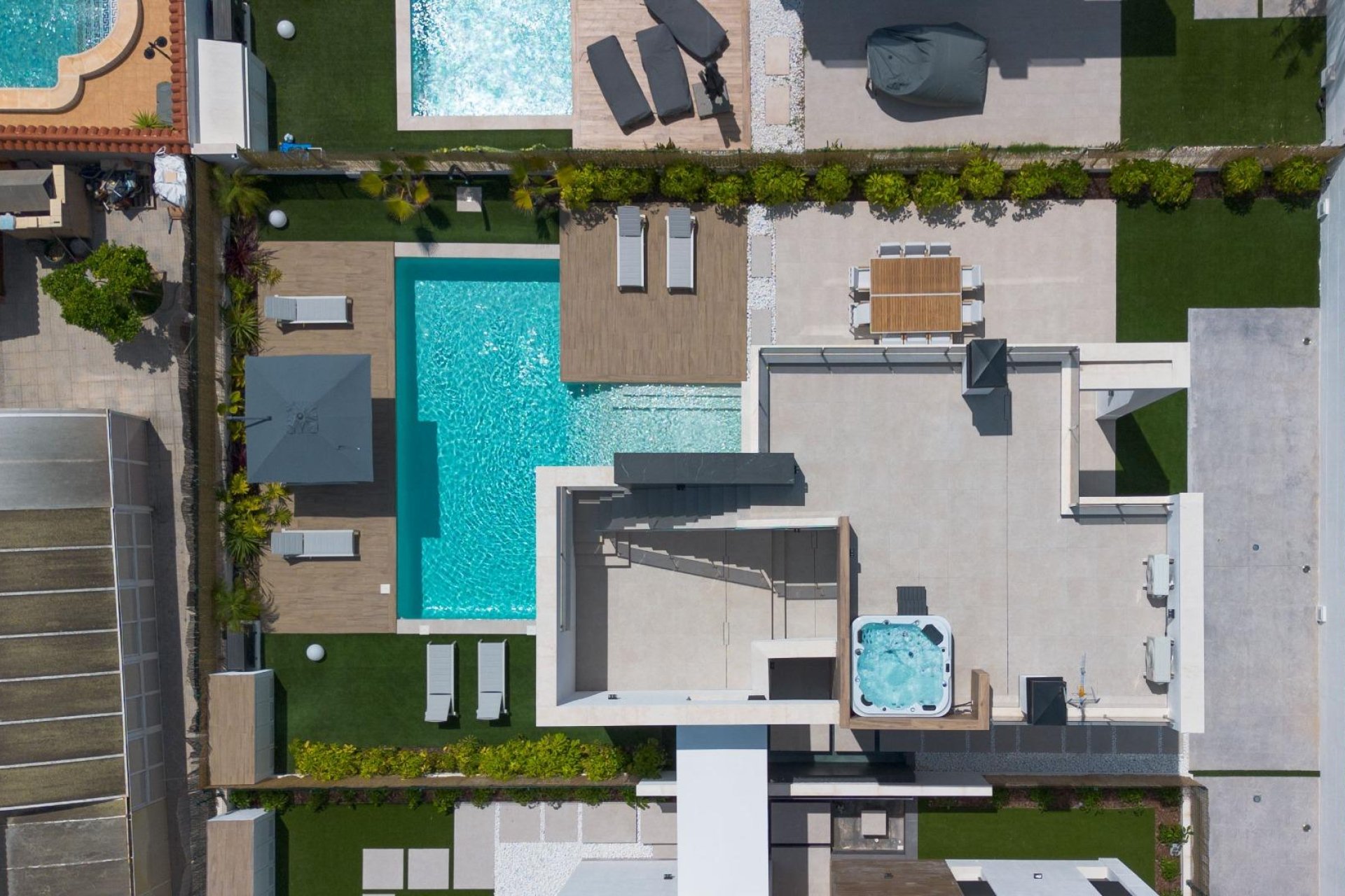Resale - Villa -
Torrevieja - Torreta Florida