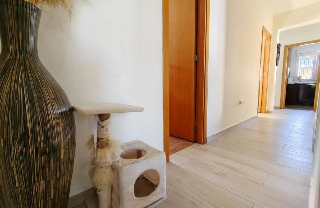 Resale - Villa -
Torrevieja - Torreta Florida