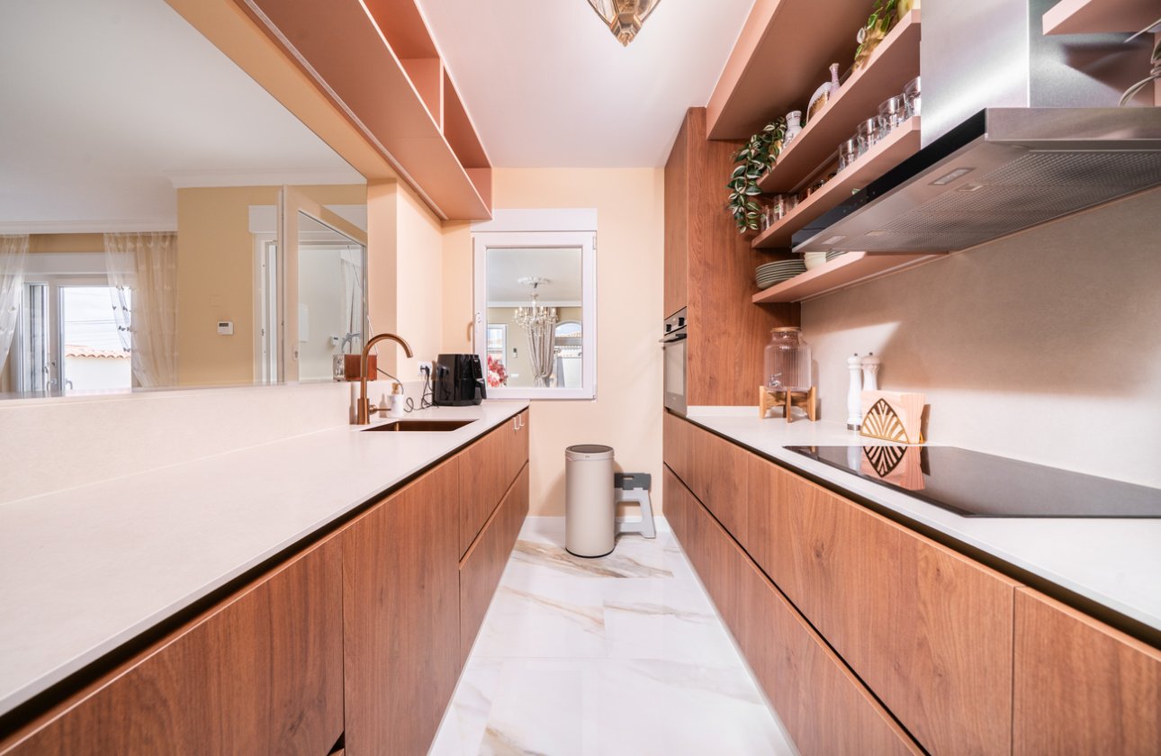 Resale - Villa -
Torrevieja - Torreta
