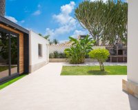 Resale - Villa -
Torrevieja - Torreta