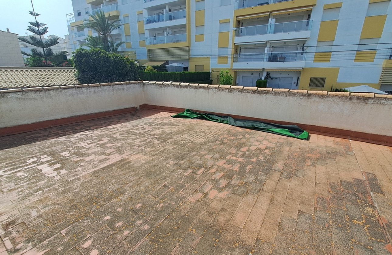 Resale - Villa -
Villamartin - Costa Blanca