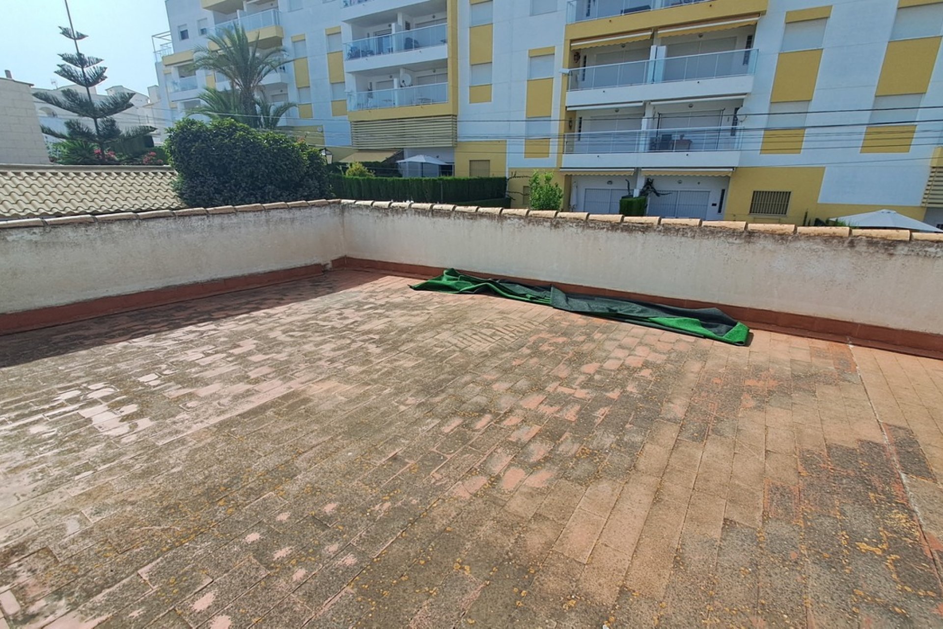 Resale - Villa -
Villamartin - Costa Blanca