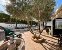 Resale - Villa -
Villamartin - Costa Blanca