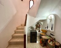 Resale - Villa -
Villamartin - Costa Blanca