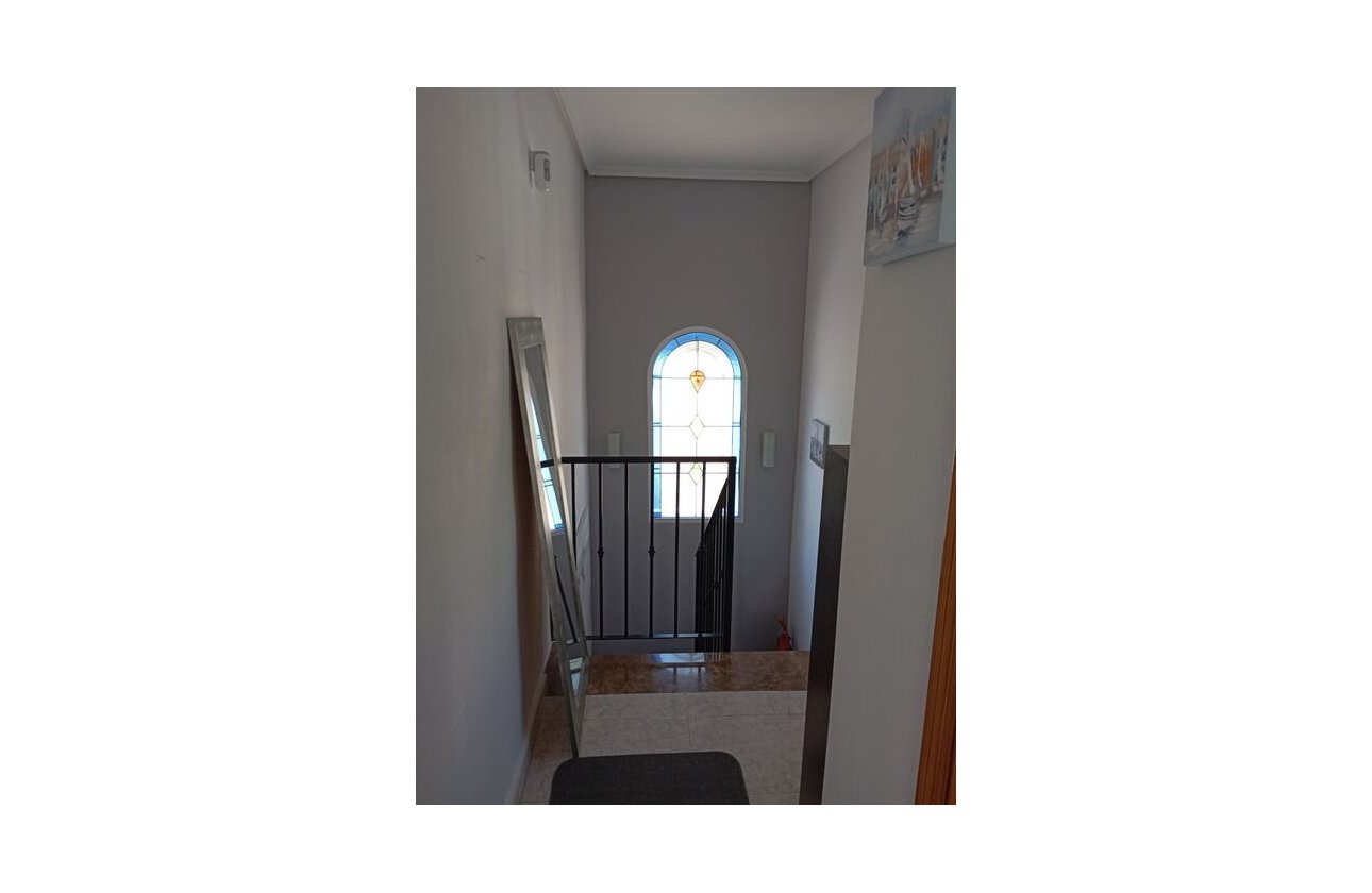 Resale - Villa -
Villamartin - Costa Blanca