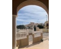 Resale - Villa -
Villamartin - Costa Blanca