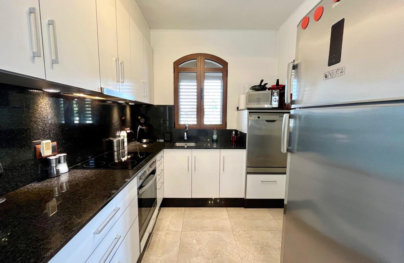 Resale - Villa -
Villamartin - Costa Blanca