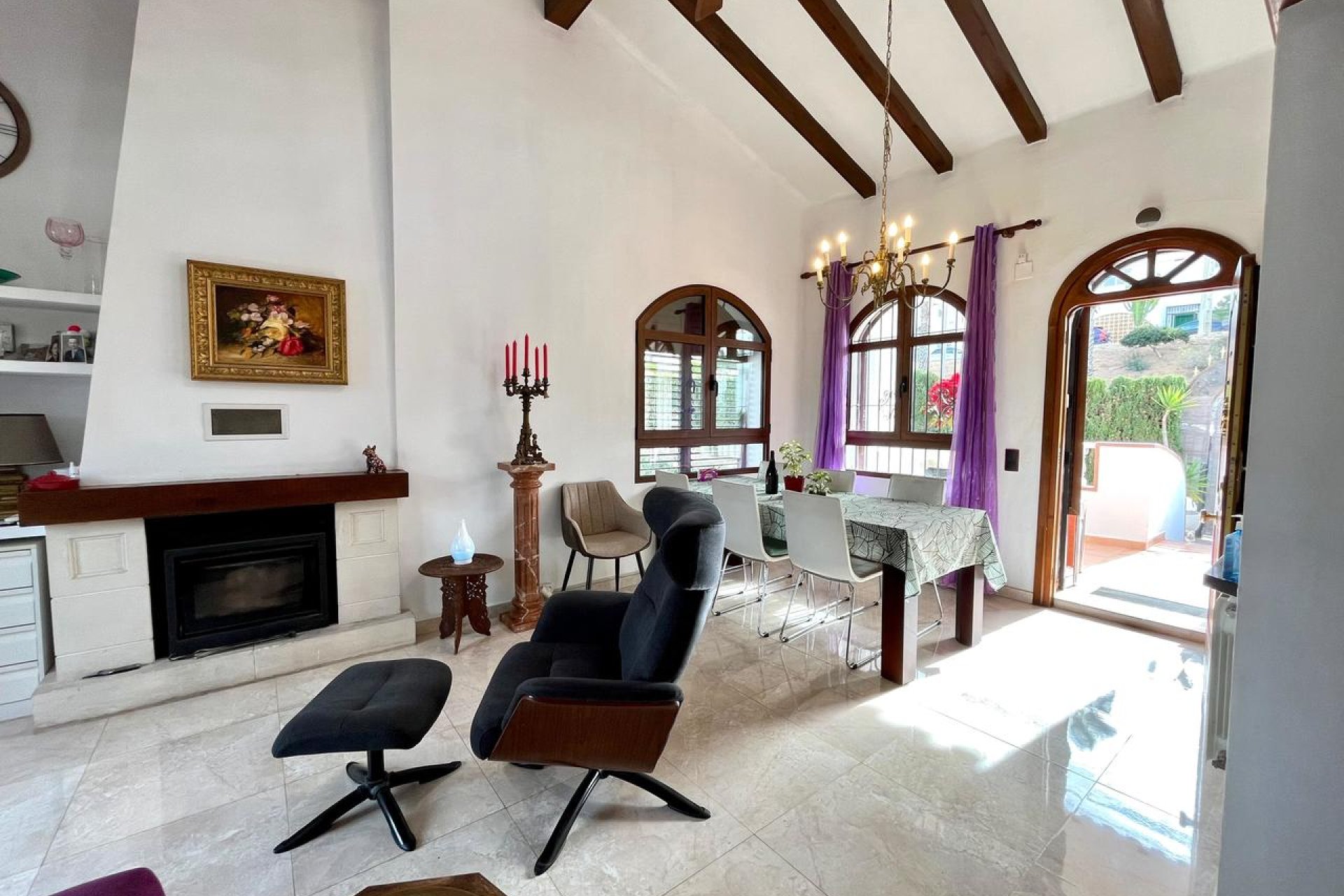 Resale - Villa -
Villamartin - Costa Blanca