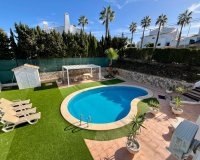 Resale - Villa -
Villamartin - Costa Blanca