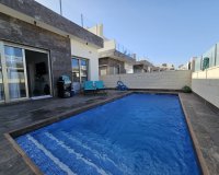 Resale - Villa -
Villamartin - Costa Blanca