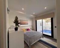 Resale - Villa -
Villamartin - Costa Blanca