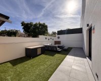 Resale - Villa -
Villamartin - Costa Blanca