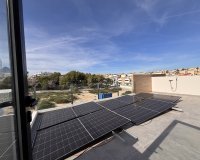 Resale - Villa -
Villamartin - Costa Blanca