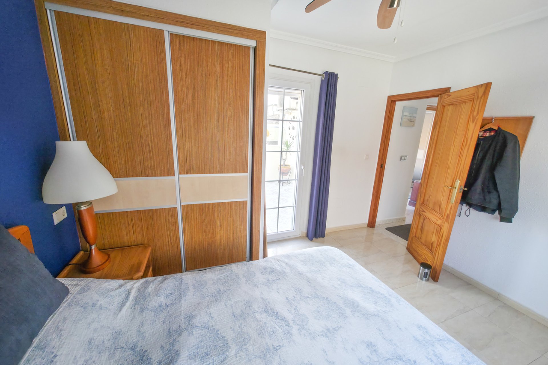 Resale - Villa -
Villamartin - Costa Blanca