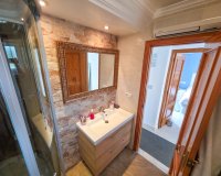 Resale - Villa -
Villamartin - Costa Blanca