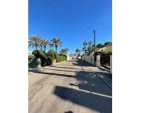 Resale - Villa -
Villamartin - Costa Blanca